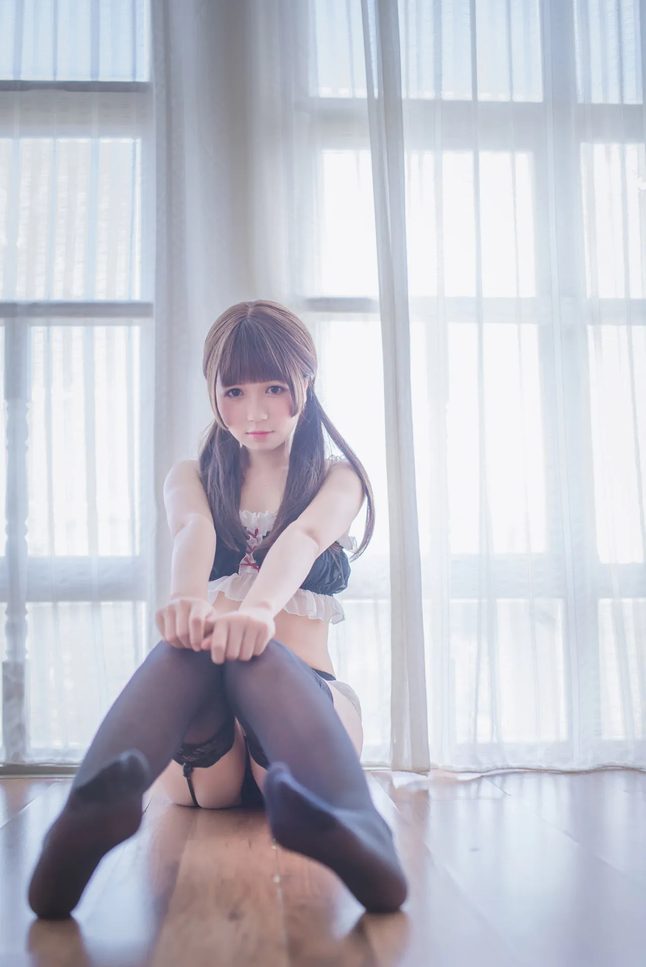 白金Saki 写真合集[20套][持续更新]