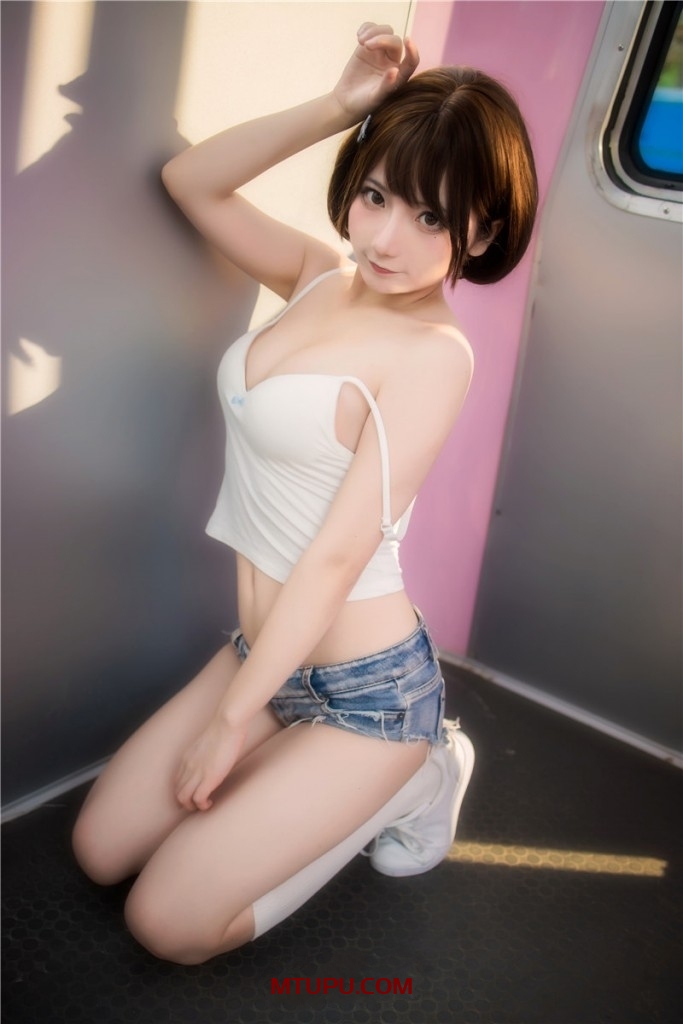 是三不是世w 写真最新合集[48套]2025年更新中