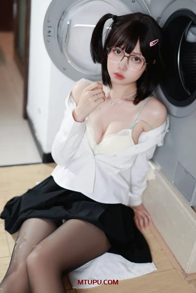 洛桑w伊梓 写真合集[19套][持续更新]