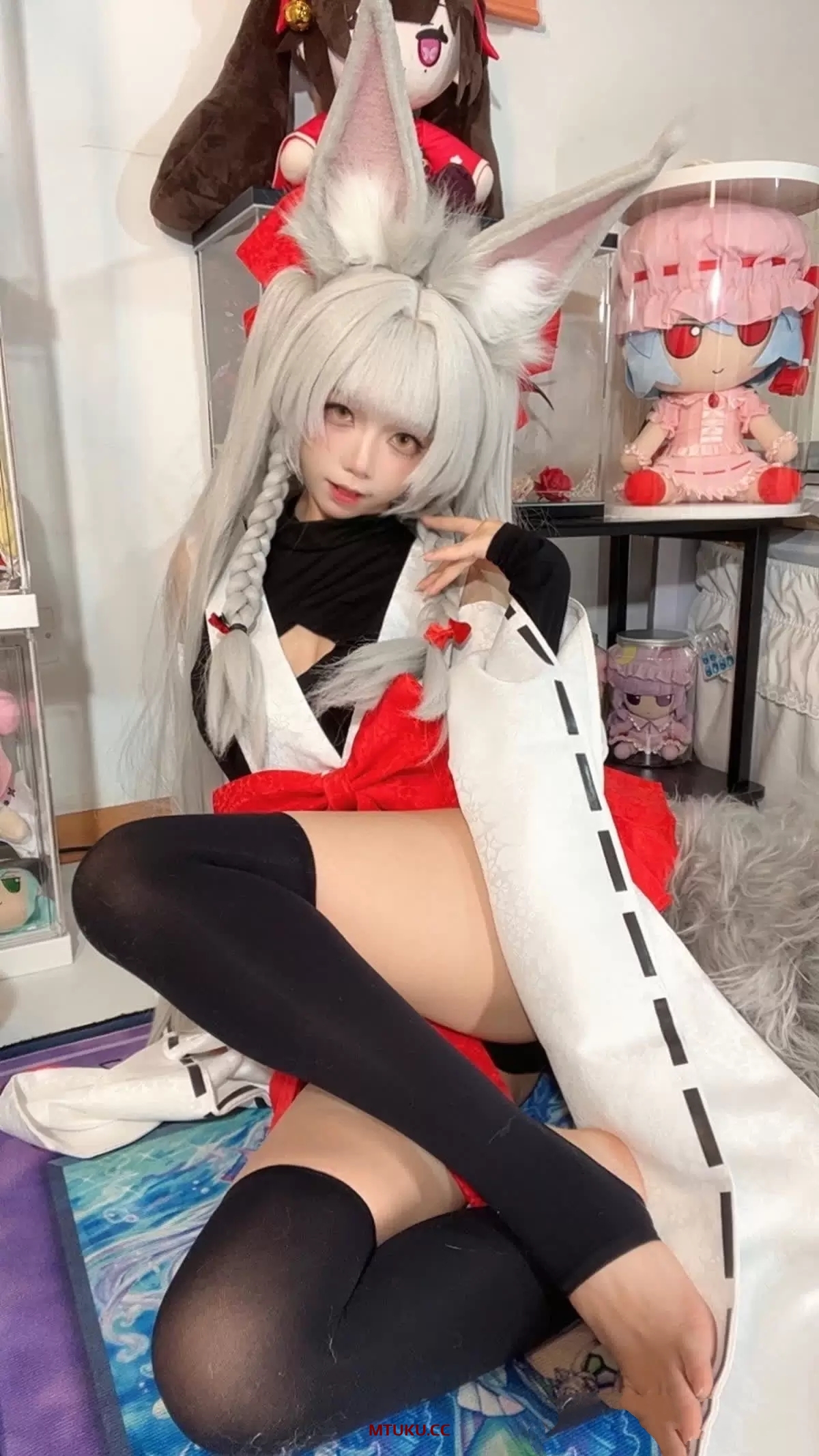 白栎Shirly – 全套14套&amp;随包视频[16.2G-2025.10]