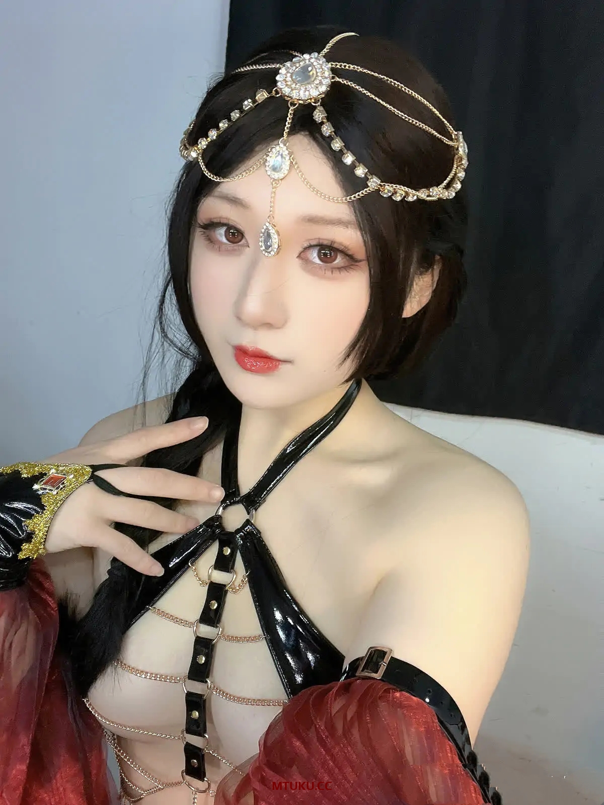 Zyra秋 – 全套9套&amp;随包视频[3.7G-2025.10新发]