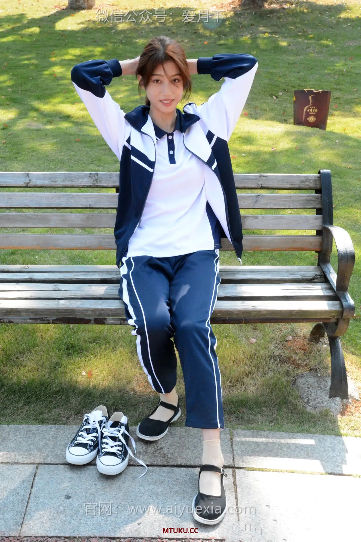 爱月下 – 美足美图视频7套[41G-2025.12]