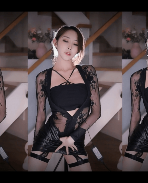 虎牙暖暖 大量发春表情和骚话、舌诱 asmr+骚舞 【36V 4.3G】