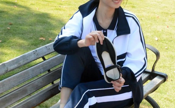 爱月下 – 美足美图视频7套[41G-2025.12]